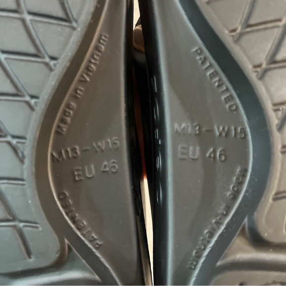 Oofos Oolala Luxe Sandals unisexs Size M 13 W15 Black Comfort Recovery Sandals - Picture 7 of 10